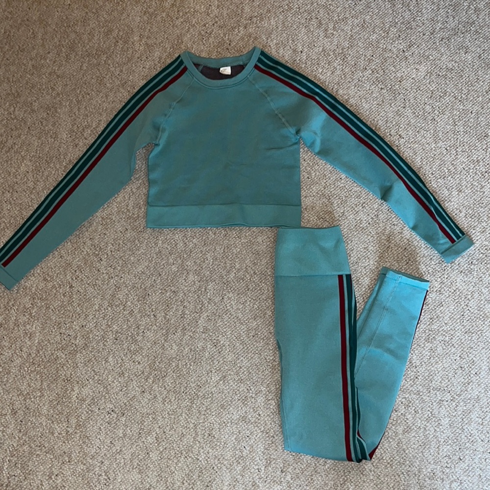 Fabletics Set - image 1